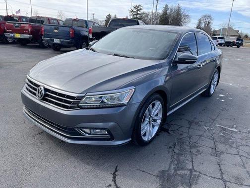 2017 Volkswagen Passat 1.8T SE w/Technology