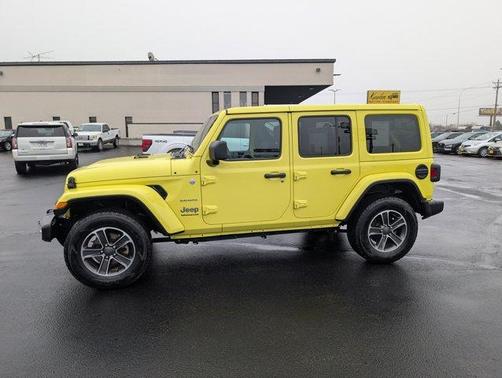 2023 Jeep Wrangler Sahara