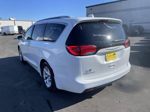 2018 Chrysler Pacifica Touring-L Plus