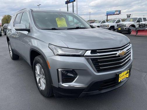 2023 Chevrolet Traverse LT Cloth