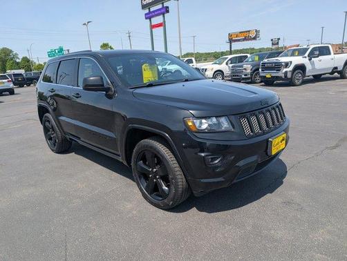 Brilliant Black Crystal Pearlcoat 2015 Jeep Grand Cherokee Altitude