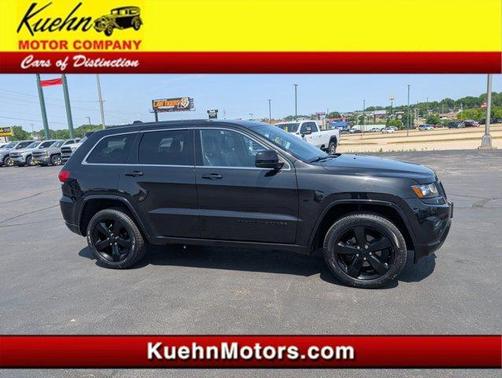 Brilliant Black Crystal Pearlcoat 2015 Jeep Grand Cherokee Altitude