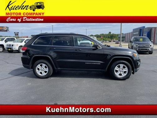 Brilliant Black Crystal Pearlcoat 2015 Jeep Grand Cherokee Laredo