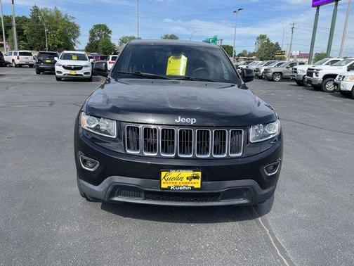Brilliant Black Crystal Pearlcoat 2015 Jeep Grand Cherokee Laredo