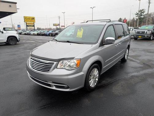 2016 Chrysler Town & Country Limited