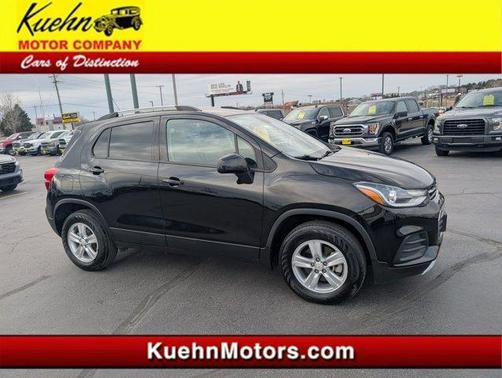 Mosaic Black Metallic 2021 Chevrolet Trax LT