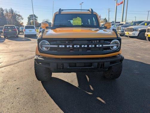 Cyber Orange Metallic Tricoat 2021 Ford Bronco Outer Banks