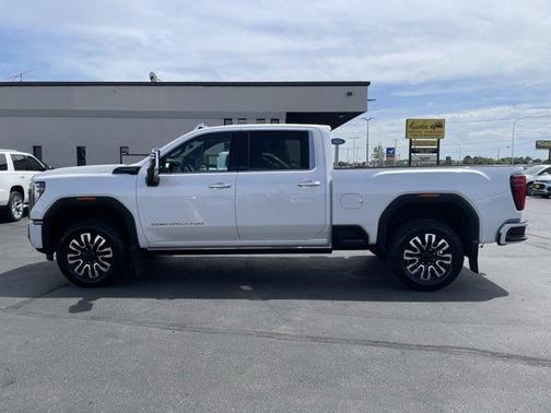 White Frost Tri-Coat 2024 GMC Sierra 2500 Denali Ultimate