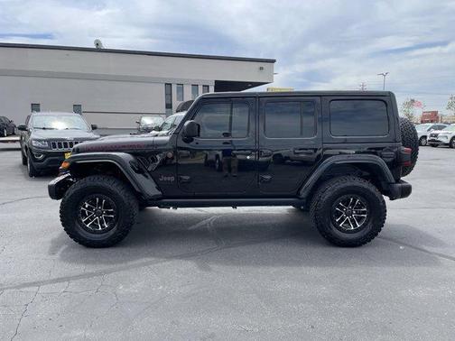 Black Clearcoat 2024 Jeep Wrangler Rubicon