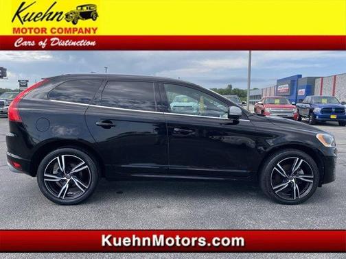 2017 Volvo XC60 T6 R-Design