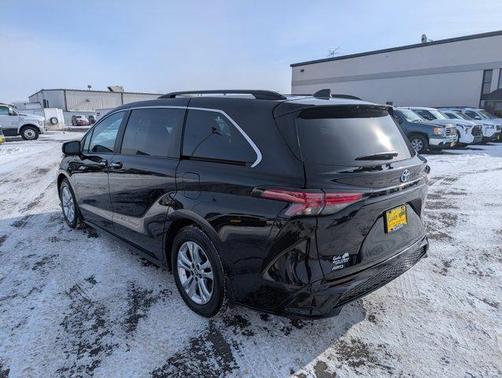 2023 Toyota Sienna XSE