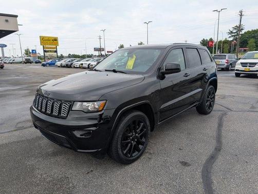 2017 Jeep Grand Cherokee Altitude
