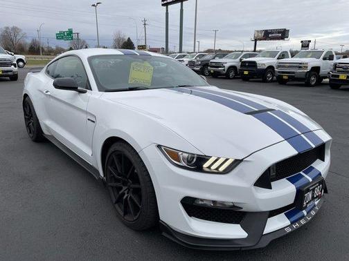 2017 Ford Shelby GT350 Base