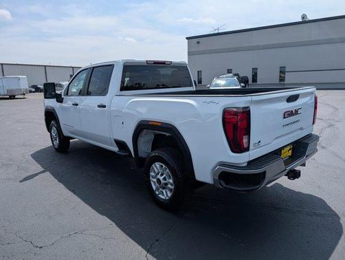 2024 GMC Sierra 2500 Pro