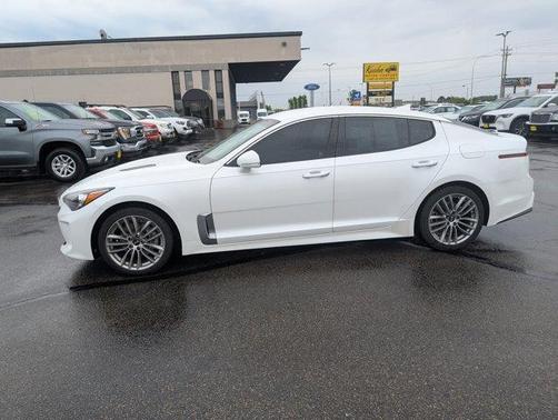 2018 Kia Stinger Base