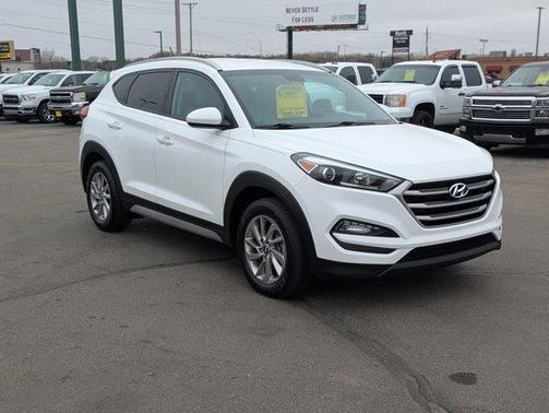 2017 Hyundai TUCSON SE