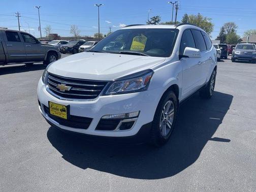 Summit White 2016 Chevrolet Traverse 1LT