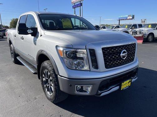 2018 Nissan Titan PRO-4X
