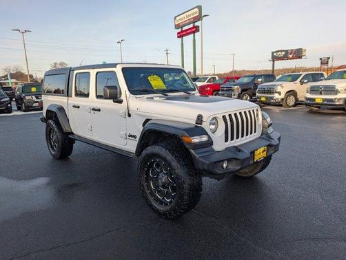 2020 Jeep Gladiator Sport