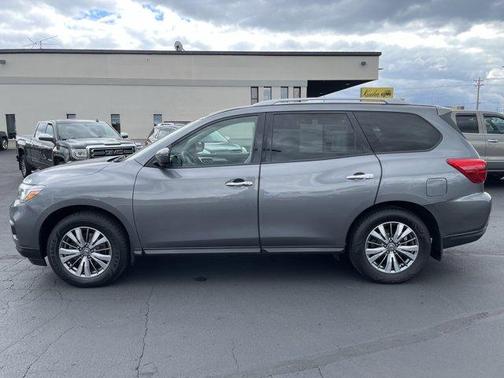 2019 Nissan Pathfinder SL