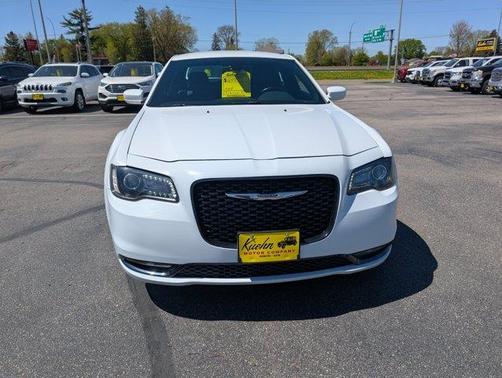 2015 Chrysler 300 S
