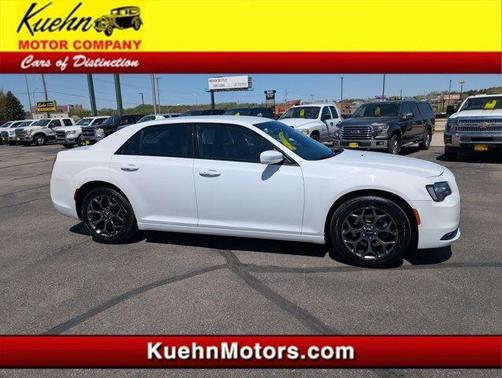 2015 Chrysler 300 S