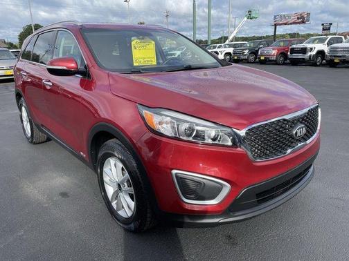 2018 Kia Sorento LX