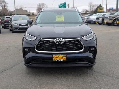 2022 Toyota Highlander Limited