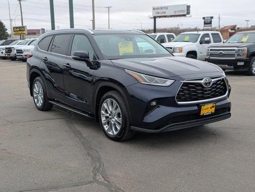 2022 Toyota Highlander Limited
