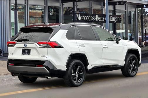 2019 Toyota RAV4 Hybrid SE