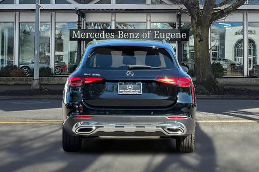 2025 Mercedes-Benz GLC 300 Base
