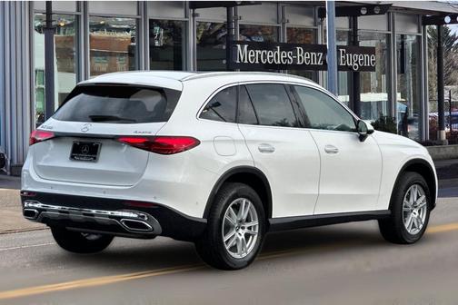 2025 Mercedes-Benz GLC 300 4MATIC