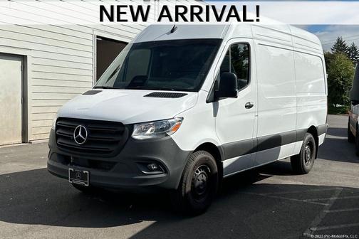 2025 Mercedes-Benz Sprinter 2500 Standard Roof