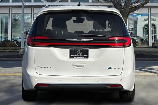 2024 Chrysler Pacifica Hybrid Select