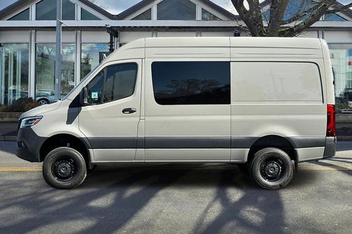 2025 Mercedes-Benz Sprinter 2500 Standard Roof