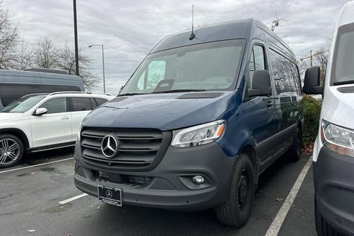 2025 Mercedes-Benz Sprinter 2500 Standard Roof