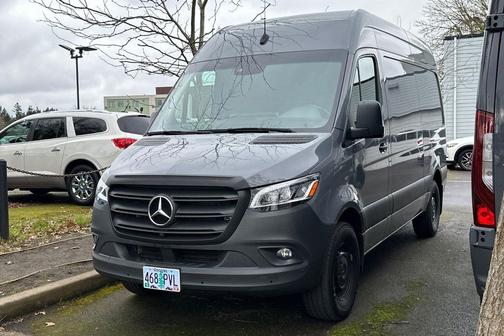 2023 Mercedes-Benz Sprinter 2500 Standard Roof