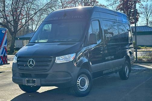 2019 Mercedes-Benz Sprinter 2500 Standard Roof