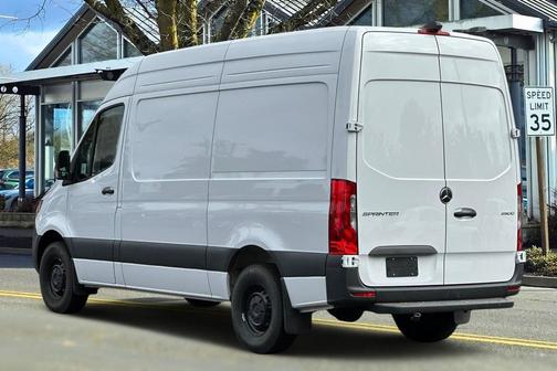 2025 Mercedes-Benz Sprinter 2500 Standard Roof