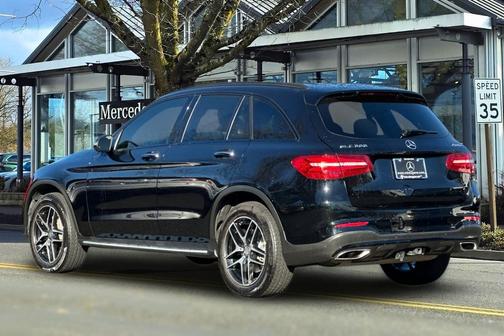 2017 Mercedes-Benz GLC 300 4MATIC