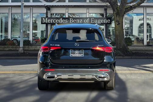 2025 Mercedes-Benz GLC 300 4MATIC