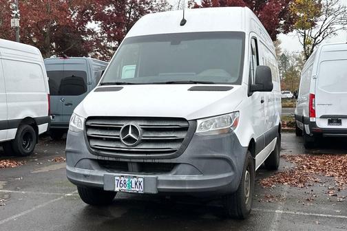 2019 Mercedes-Benz Sprinter 2500 Standard Roof