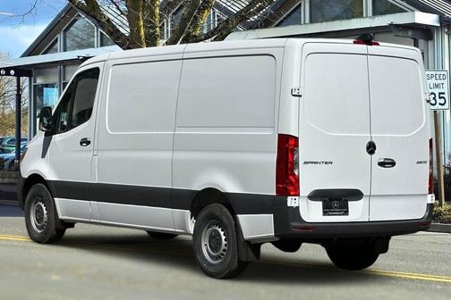 2025 Mercedes-Benz Sprinter 2500 Standard Roof