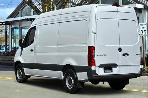 2025 Mercedes-Benz Sprinter 2500 Standard Roof