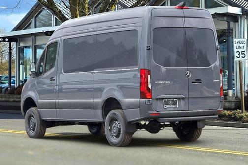 2025 Mercedes-Benz Sprinter 2500 Standard Roof