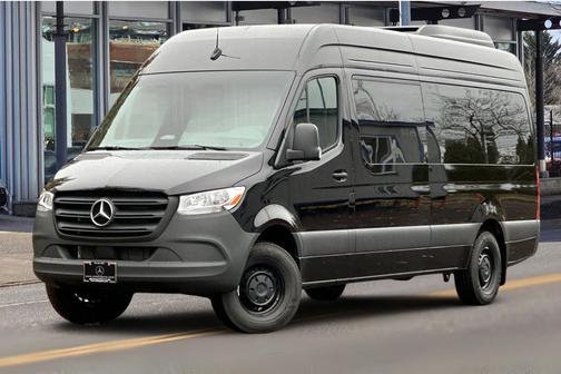 2025 Mercedes-Benz Sprinter 2500 Passenger 170 WB