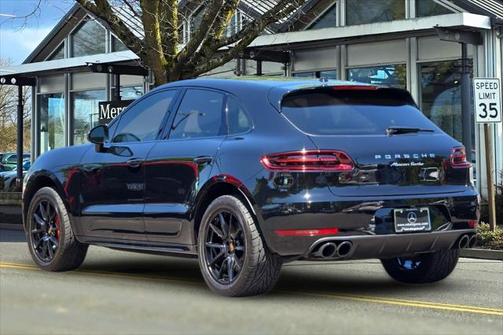 2016 Porsche Macan Turbo