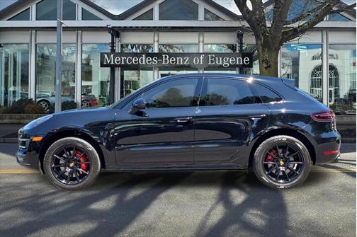 2016 Porsche Macan Turbo