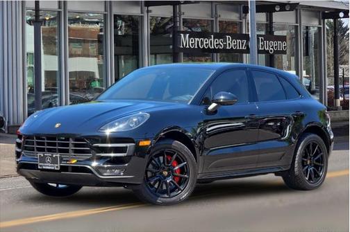 2016 Porsche Macan Turbo