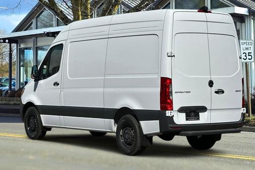 2025 Mercedes-Benz Sprinter 2500 Standard Roof